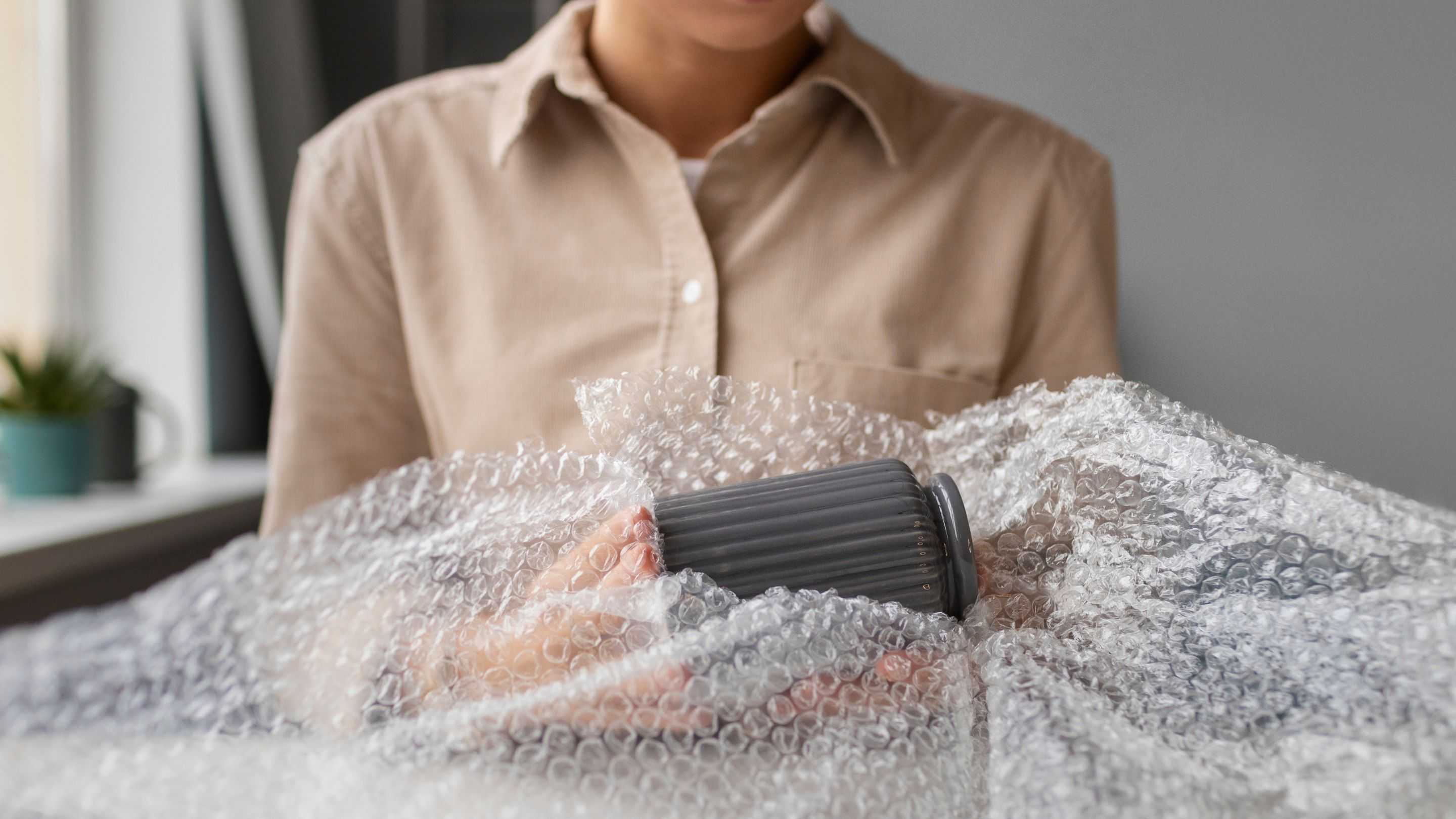 Kenapa Memencet Bubble Wrap Terasa Puas? Ini Efeknya
